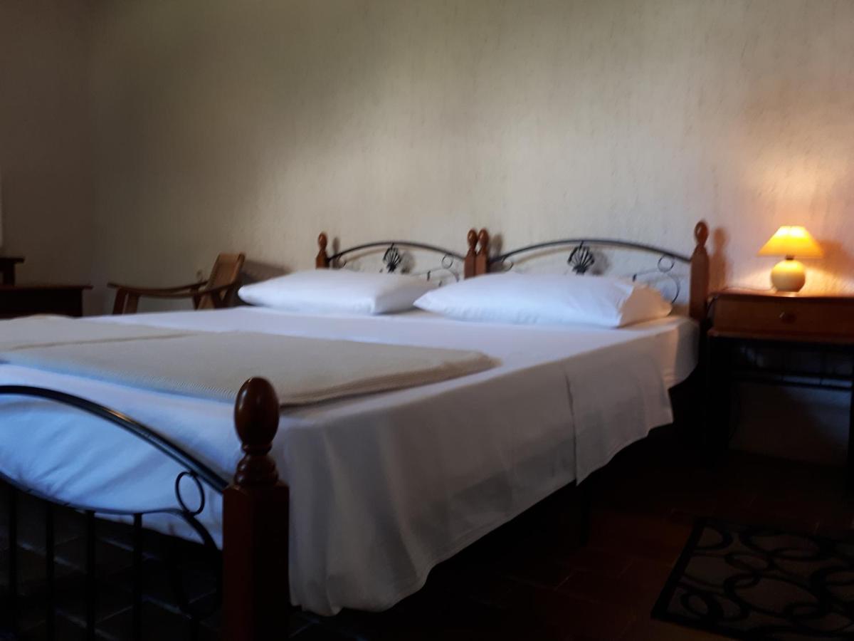 דירות PUY Apartman Studio Victoria מראה חיצוני תמונה
