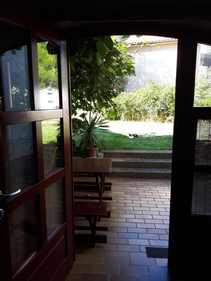 דירות PUY Apartman Studio Victoria מראה חיצוני תמונה