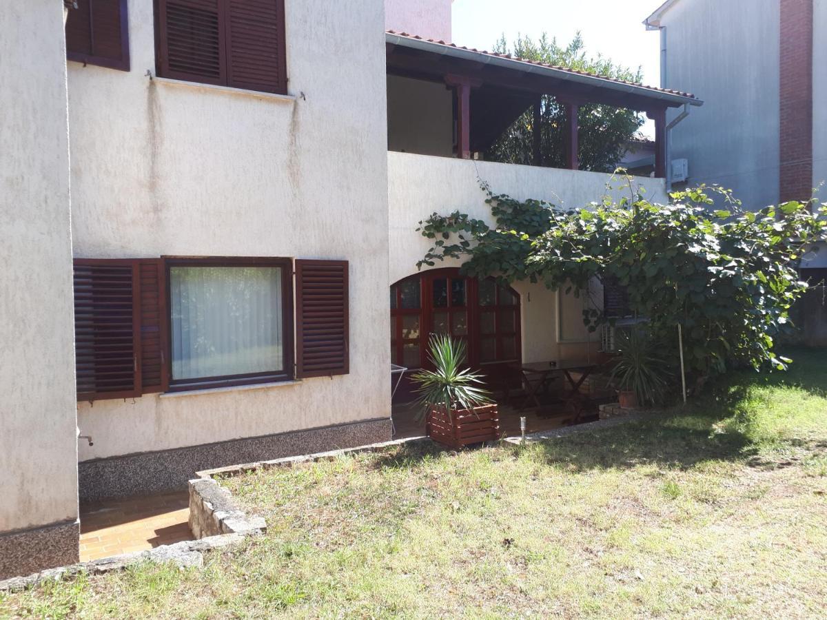 דירות PUY Apartman Studio Victoria מראה חיצוני תמונה